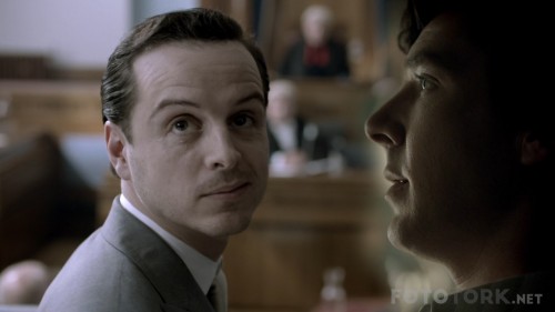 Sherlock-S02E03-The-Reichenbach-Fall.mkv_snapshot_00.19.28.jpg