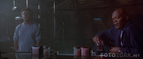 Kure---Sphere-1998-1080p-BluRay-x264-DUAL-TR-ENG-TORK.mkv_snapshot_01.30.38.jpg