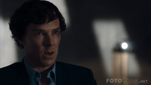 Sherlock-S04E01-The-Six-Thatchers.mkv_snapshot_00.54.47.jpg