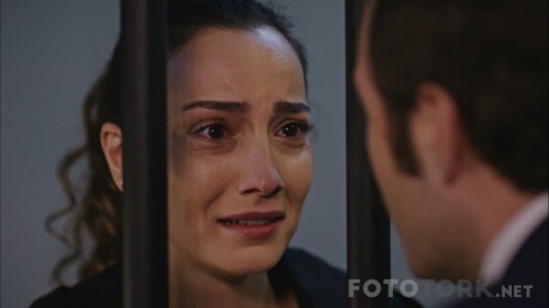 Siyah.Beyaz.Ask.BL.14.Web-DL.720p.TORK.mkv_snapshot_01.12.05.jpg