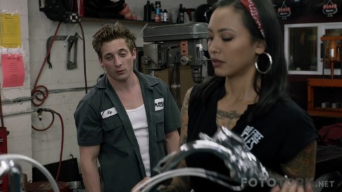 Shameless.US.S08E11.A.Gallagher.Pedicure.1080p.WEBRip.6CH.x265.HEVC-PSA.mkv_snapshot_17.02.jpg