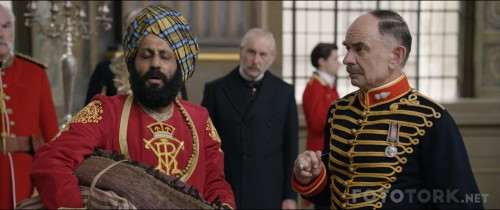 Victoria-and-Abdul-2017-1080p-BluRay-x264-DUAL-TR-ENG-TORK.mkv_snapshot_00.08.42.jpg