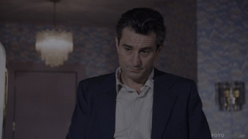 Goodfellas-1990-2160p-BluRay-REMUX-HEVC-DTS-HD-MA-5.1-FGT.mkv_snapshot_01.17.29.jpg