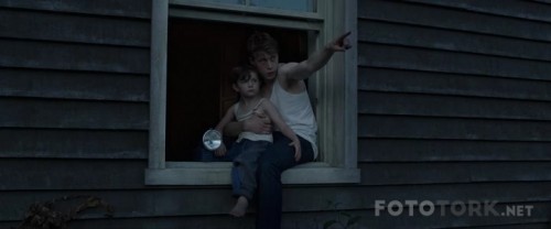 Marrowbone.2017.BRRip.XviD.MP3-XVID.avi_snapshot_00.43.07.jpg