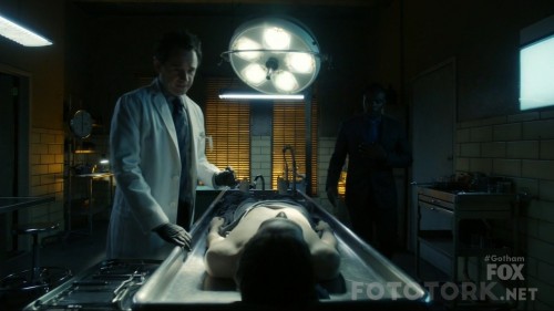 Gotham-S04E12-720p-HDTV-x264-AVS-TR-Altyazi-TORK.mkv_snapshot_21.45.jpg