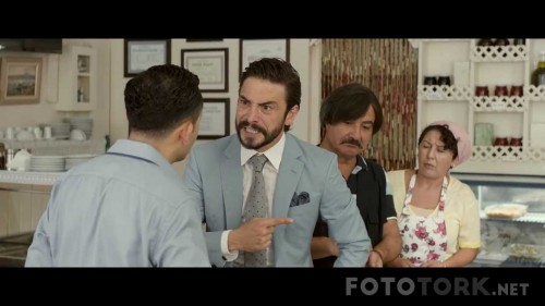 Ailecek-Saskiniz---Fragman.mp4_000106663.jpg