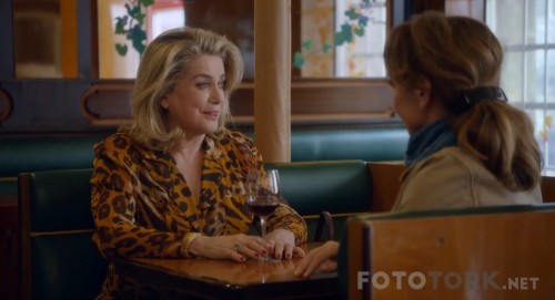 Sage-Femme---Iki-Kadin-2017-BRRip-720p-x264-DUAL-TR-FR-TORK.mkv_snapshot_00.16.15.jpg