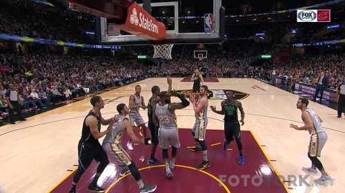 NBA-01.04.2018-Dallas-Mavericks-vs-Cleveland-720p-WEB-DL-x264-TORK.mkv_snapshot_00.35.42.jpg