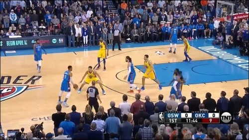 NBA-03.04.2018-Golden-State-Warriors-vs-Oklahoma-City-Thunder-720p-WEB-DL-x264-AC3-TORK.mkv_snapshot_00.02.10.jpg