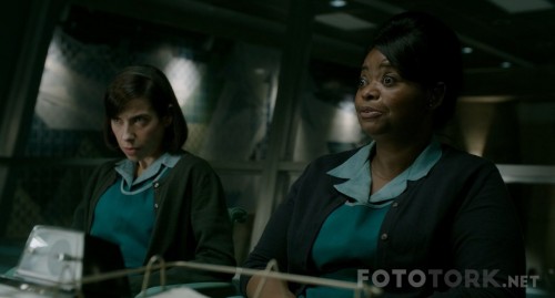 The-Shape-of-Water-2017-BluRay-720p-x264-DUAL-TR-Dil-Secenekli-TORK.mkv_snapshot_00.27.08.jpg