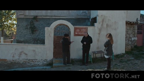 Helak---Kayip-Koy-2015-720p-WEB-DL-x264-AC3-TORK.mkv_snapshot_00.42.03.jpg