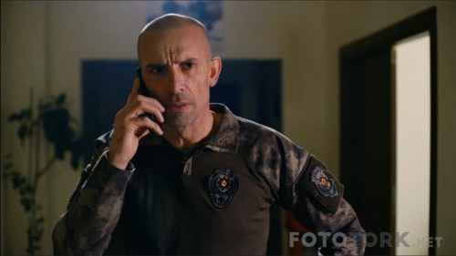 Boru-6.-Bolum-Sansursuz-WEB-DL-720p-TORK.mkv_snapshot_01.02.53_2018.04.13_05.16.40.jpg