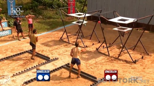 Survivor-2018-Unluler-Gonulluler-16.04.2018-HDTvRip-720p-AC3-by-dmLprN-TORK.mkv_snapshot_00.30.07.jpg