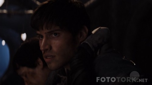 Krypton-S01E05-720p-HDTV-x264-AVS-TR-Altyazi-TORK.mkv_snapshot_09.50.jpg