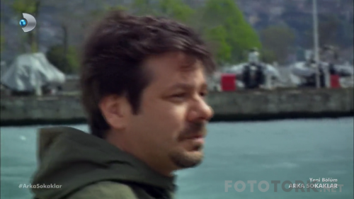 Arka.Sokaklar.BL.480.HDTvRip.720p.AC3.by.TheWelleTy.TORK.mkv_54612800000.png