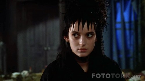 Beetlejuice-1988.avi_snapshot_01.14.02.jpg