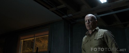 Death-Wish-Oldurme-Arzusu-2018-1080p-BluRay-x264-DUAL-TR-ENG-TORK_01_37_01_08_10.jpg