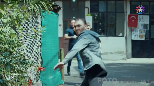 Soz.BL.52.HDTvRip.720p.AC3.by.TheWelleTy.TORK.mkv_001958380.png