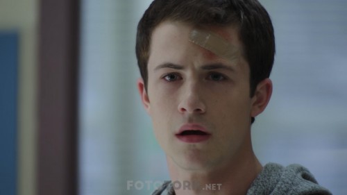 13-Reasons-Why---Olmek-Icin-13-Sebep-S01E01.mkv_snapshot_49.18.jpg