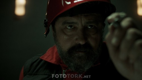 La-Casa-de-Papel-S01E01.mkv_snapshot_31.45.jpg