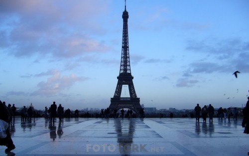 01089_toureiffel_1680x1050.jpg