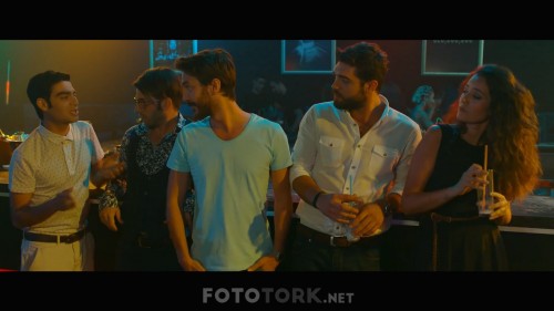 Damat-Takimi-2017-1080p-WEB-DL-x264-AC3-SanSurSuz-TORK.mkv_snapshot_00.53.05_2019.01.05_07.29.27.jpg