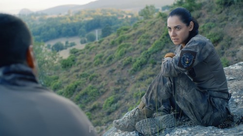 Boru-S01E02-Kar-Gibi-Beyaz-TORK.mkv_snapshot_00.28.41.552.jpg