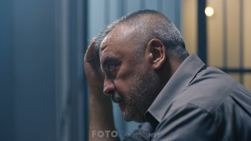Boru-S01E02-Kar-Gibi-Beyaz-TORK.mkv_snapshot_00.35.57.029.jpg