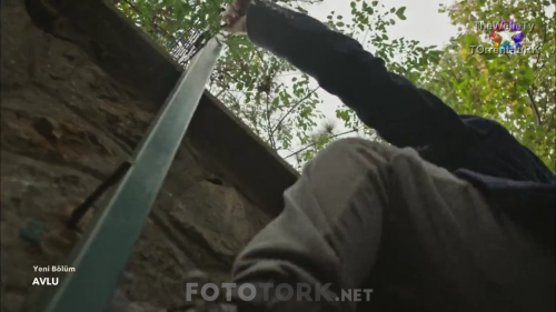 Avlu.BL.21.HDTvRip.720p.AC3.by.TheWelleTy.TORK.mkv_001651464.png
