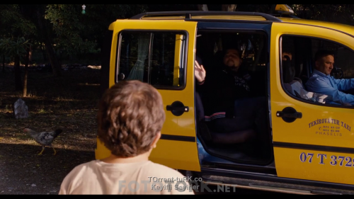 Berlin.Kaplani.2012.720p.WEB-DL.DD5.1.x264.TORK.mkv_005192600.png