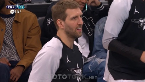 NBA-All-Star-Weekend-2019-Team-Giannis---Team-LeBron-18.02.19-720p-HDTVRip-x264-TORK.mkv_snapshot_00.56.44.628.jpg