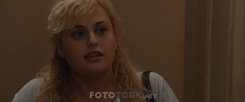 Isnt.It.Romantic.2019.1080p.WEBRip.x264.DUAL.TR-ENG.TORK.mkv_snapshot_00.02.56.893.jpg