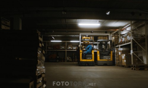 In.The.Aisles.2018.1080p.BluRay.x264.DUAL.TR-GER.TORK.mkv_snapshot_00.32.13.453.jpg