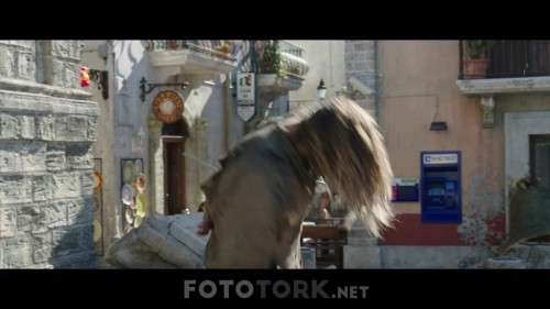 Aquaman.2018.720p.BluRay.x264.AC3.DUAL.TR-ENG.TORK.mkv_snapshot_01.32.22.709.jpg