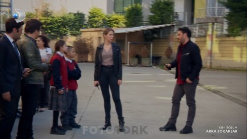 Arka.Sokaklar.BL.510.HDTvRip.720p.AC3.by.cideli37.TORK.mkv_snapshot_00.15.22.jpg