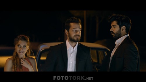 Kardesim-Benim-2016-1080p-NF-WEB-DL-H264-SanSurSuz-TORK.mp4_snapshot_01.03.36_2019.04.13_09.44.49.jpg