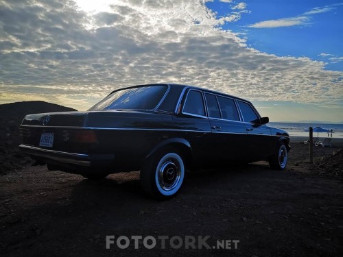 SUNSET-SHINE-LIMOUSINE-COSTA-RICA.jpg