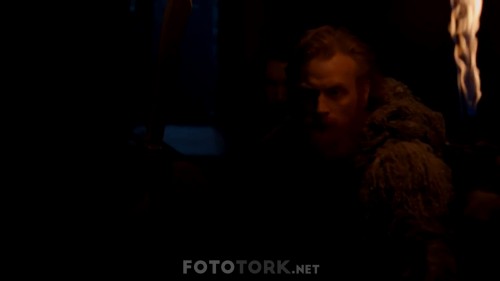 Game.of.Thrones.S08E01.Kings.Landing.1080p.WebRip.x264.AC3.TRDUB.TORK.mkv_snapshot_45.58.542.jpg