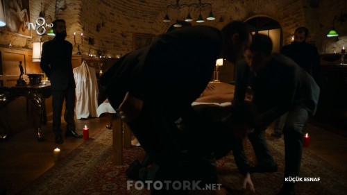 Kucuk.Esnaf.2016.HDTvRip.1080p.AC3.by.cideli37.TORK.mkv_snapshot_01.01.25.jpg