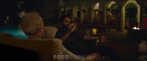 Kacakci---The-Mule-2018-1080p-BluRay-x264-DUAL-TR-ENG-TORK.mkv_snapshot_01.04.34.952.jpg
