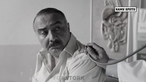 Kara-Bela-2015-1080p-NF-WEB-DL-x264-DD5.1-TORK.mkv_snapshot_00.21.22.814.jpg