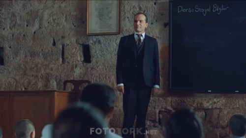 Yucelin-Cicekleri-2018-1080p-WEB-DL-H264-TORK.mkv_snapshot_00.44.57.271.jpg