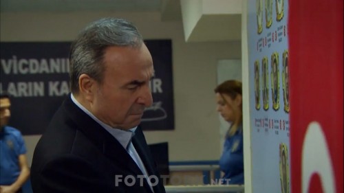 Arka.Sokaklar.BL.521.Sezon.Finali.WEBRip.720p.AAC.by.cideli327.TORK.mkv_snapshot_02.02.29.280.jpg