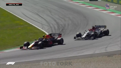 F1.2019.Avusturya.GP.720p.HDTVRip.x264.AC3.by.dmLprn.TORK.mkv_snapshot_00.41.11_2019.06.30_21.28.21.png