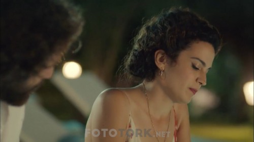 Benim.Tatli.Yalanim.BL.05.WEBRip.720p.AC.by.cideli37.TORK.mkv_snapshot_01.03.31.000.jpg
