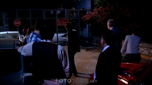 Behzat.C.Bir.Ankara.Polisiyesi.S04B0.Rehber.Bolum.1080p.WEBRip.AC3.TORK.mkv_snapshot_41.45.883.jpg