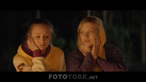 Girls.With.Balls.2019.720p.NF.WEB-DL.DDP5.1.x264.DUAL.TR-ENG.TORK.mkv_snapshot_00.20.49.745.jpg