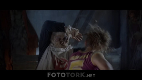 Girls.With.Balls.2019.720p.NF.WEB-DL.DDP5.1.x264.DUAL.TR-ENG.TORK.mkv_snapshot_01.09.06.621.jpg