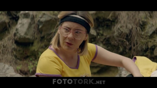 Girls.With.Balls.2019.NF.WEB-DL.XviD.AC3.TRDUB.TORK.avi_snapshot_00.30.40.138.jpg