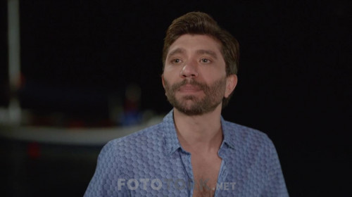 Oldur-Beni-Sevgilim-2019-720p-WEB-DL-x264-TORK_01_00_01_08_6.jpg